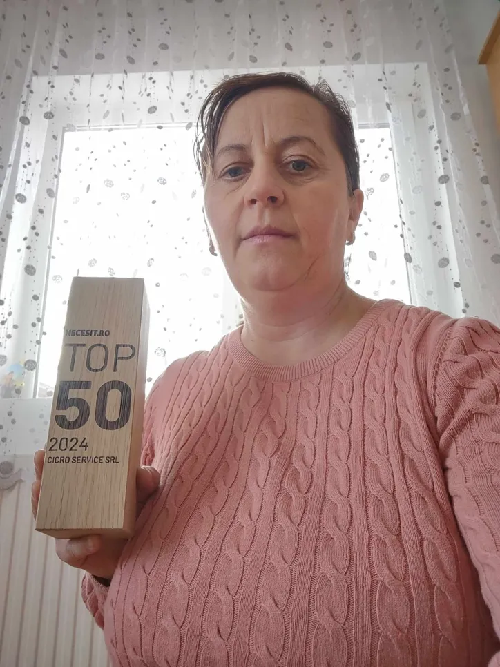 Cicro Service SRL din Brașov, specializată în servicii de curățenie și amenajări interioare, a fost recunoscută pe platforma Necesit pentru servicii prompte și de calitate, cu o evaluare perfectă de 5,0.