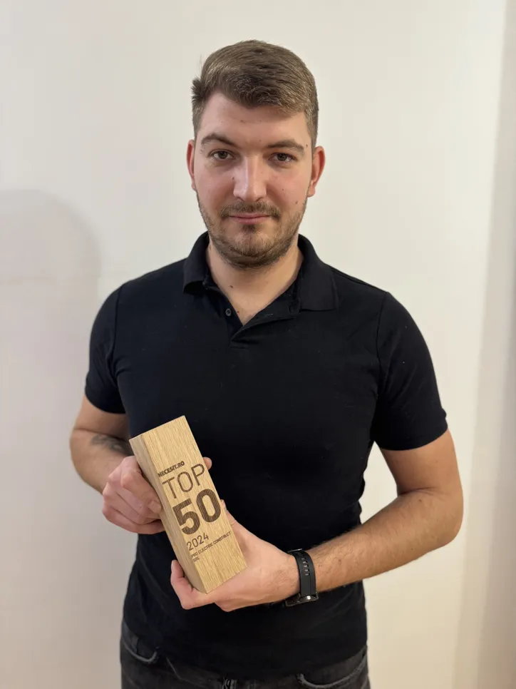 PRO ELECTRIC CONSTRUCT SRL, companie specializată în servicii de electricitate și instalare stații de încărcare pentru mașini electrice, activă în București și județul Ilfov, a fost apreciată pe platforma Necesit pentru comunicare eficientă, respectarea termenelor și calitatea lucrărilor, având o evaluare de 4,9.